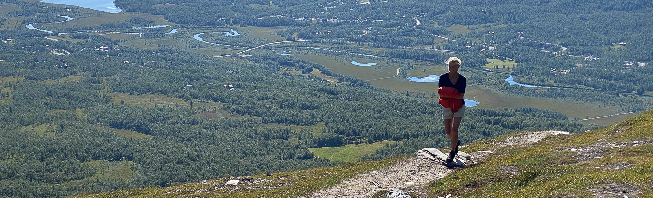 På cykel, till fots och med skidor