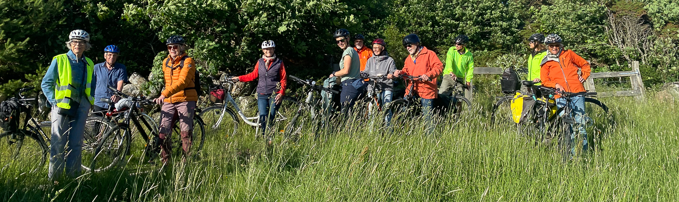 På cykel, till fots och med skidor